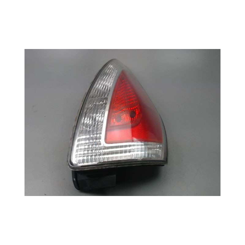 FEU ARRIERE DROIT MAZDA MAZDA 5