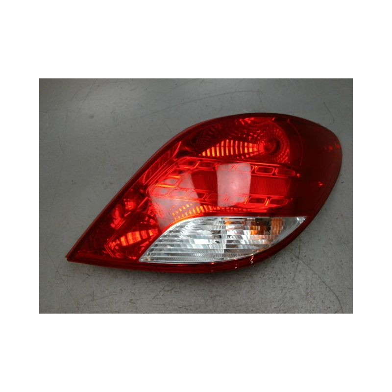 FEU ARRIERE DROIT PEUGEOT 207 5P