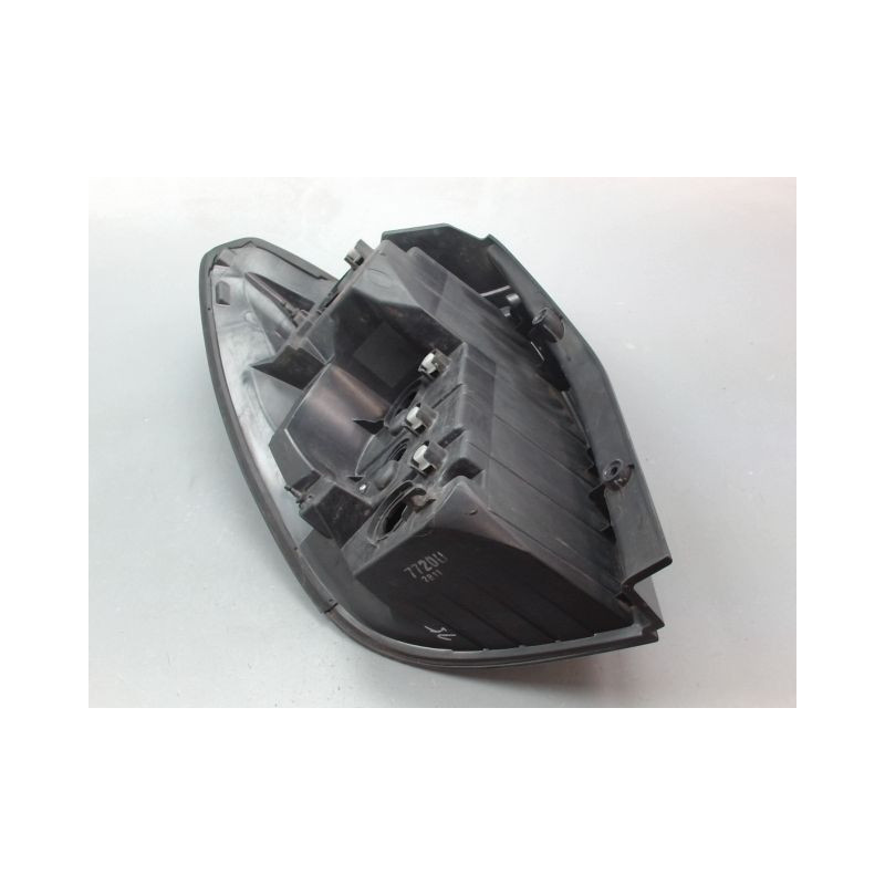 FEU ARRIERE DROIT CHEVROLET CAPTIVA BREAK Phase 2 2011-2012