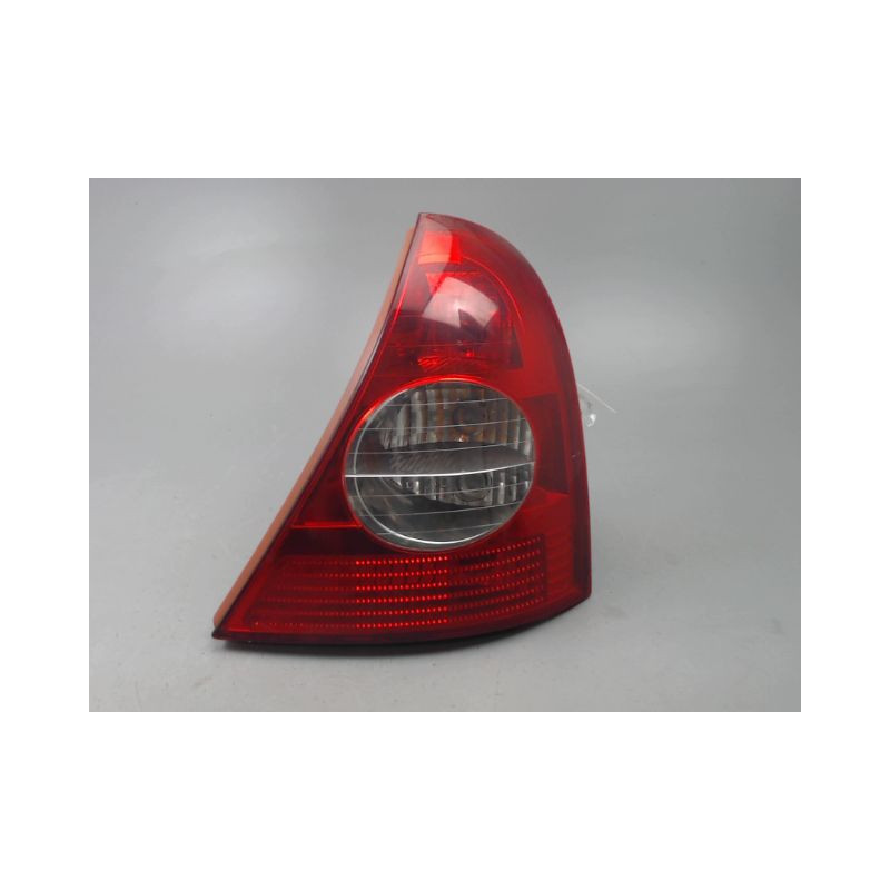 FEU ARRIERE DROIT RENAULT CLIO II Phase 2 2001-2006