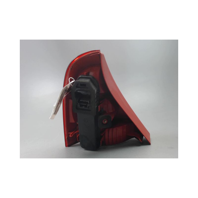 FEU ARRIERE DROIT RENAULT CLIO II Phase 2 2001-2006