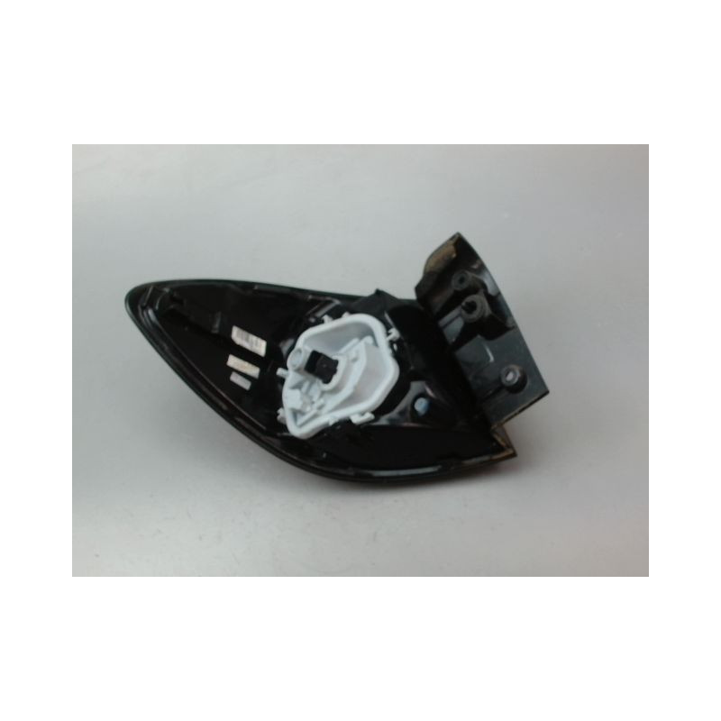 FEU ARRIERE DROIT RENAULT CAPTUR Phase 1 2013-...