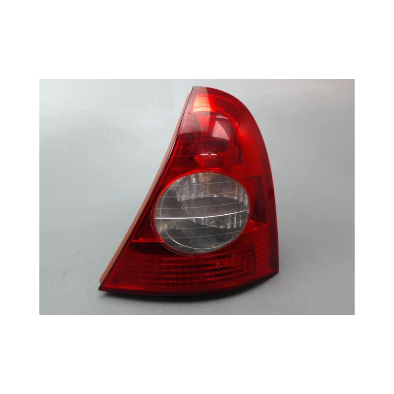 FEU ARRIERE DROIT RENAULT CLIO II Phase 2 2001-2006