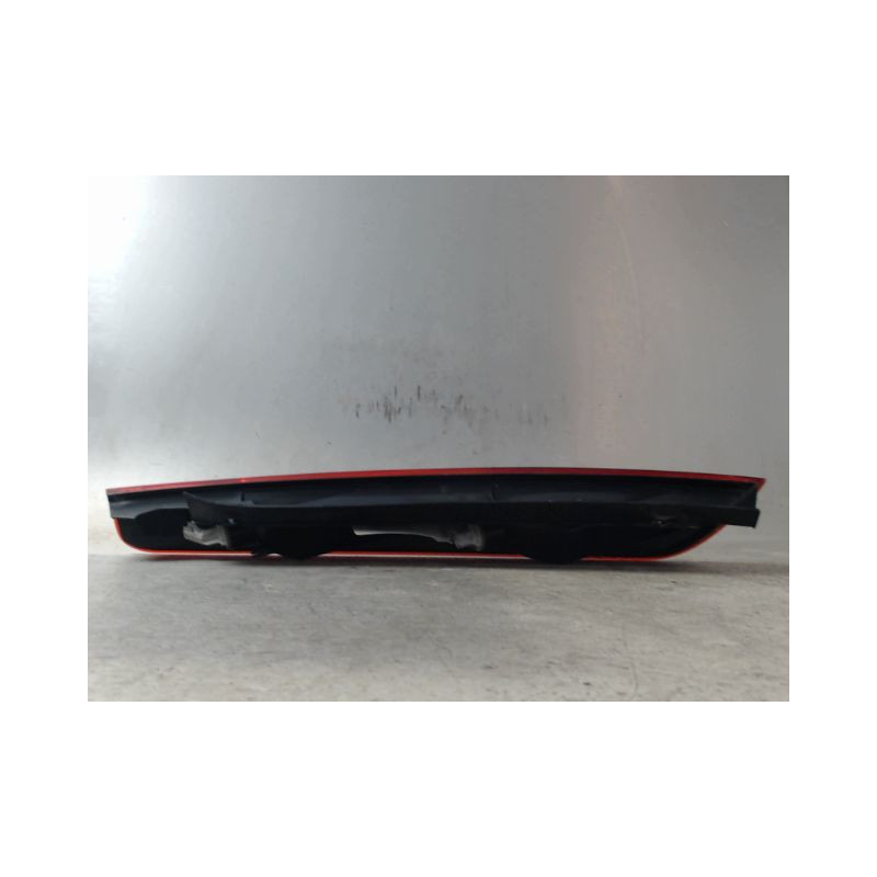 FEU ARRIERE DROIT FORD FOCUS 04-07