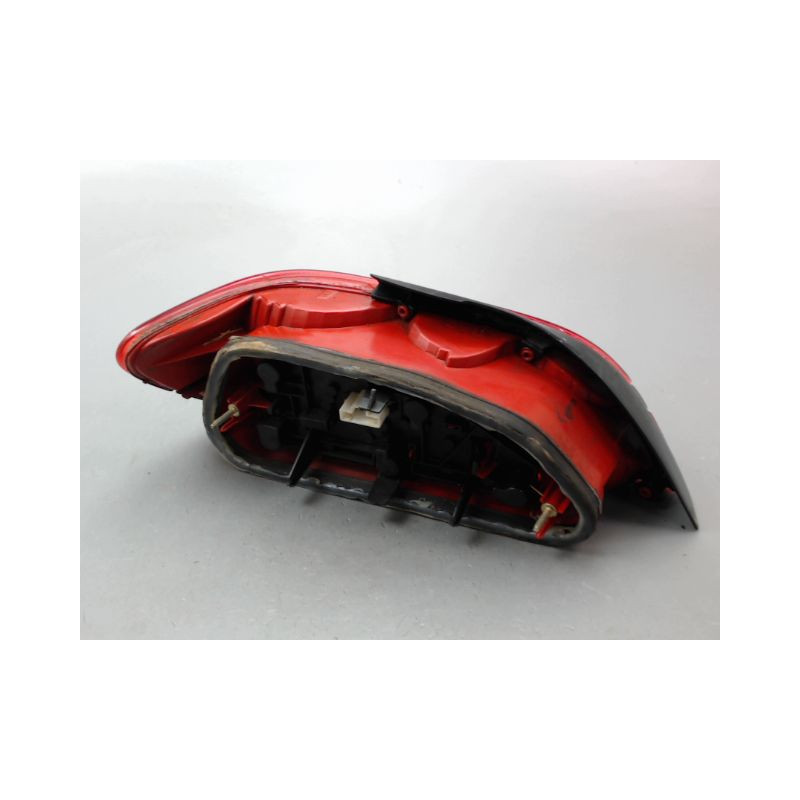 FEU ARRIERE DROIT PEUGEOT 406 BERL. Phase 2 1999-2004