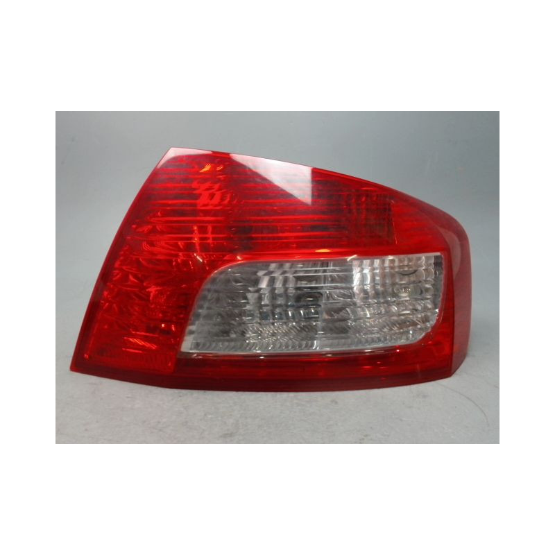 FEU ARRIERE DROIT PEUGEOT 407