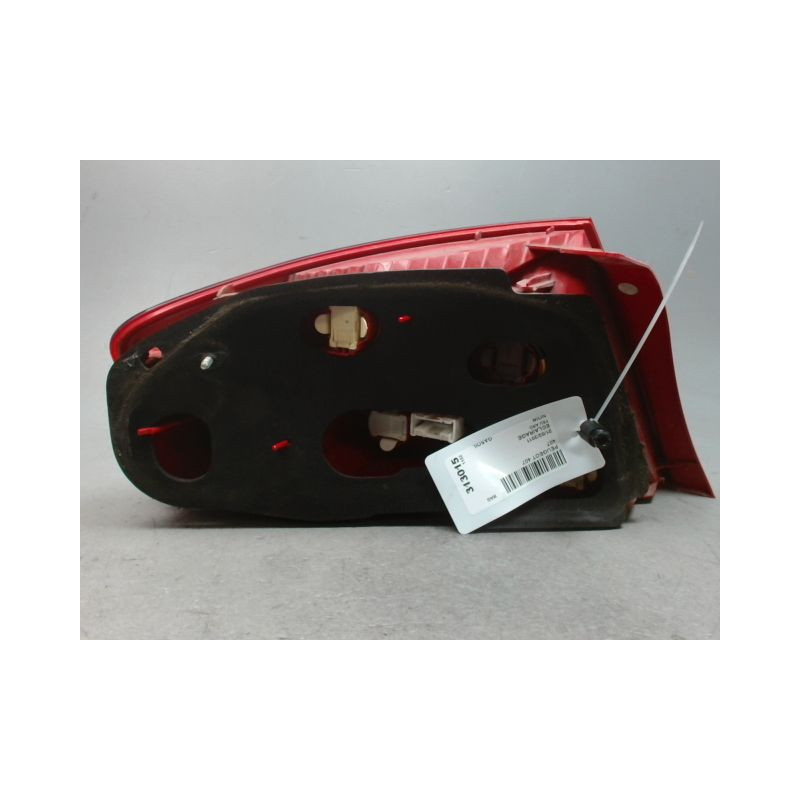 FEU ARRIERE DROIT PEUGEOT 407