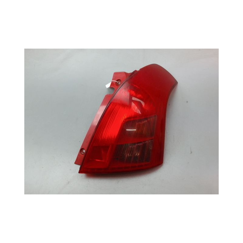 FEU ARRIERE DROIT SUZUKI SWIFT III 2005-2011