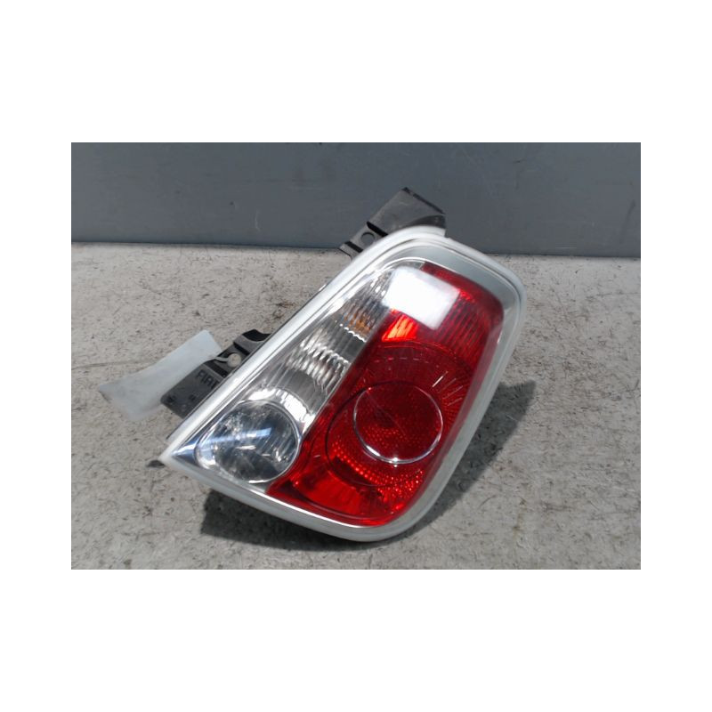 FEU ARRIERE DROIT FIAT 500 C 09-