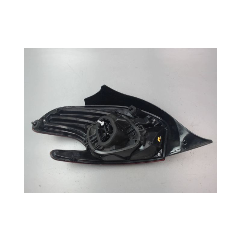 FEU ARRIERE DROIT PEUGEOT 208 Phase 1 2012-...