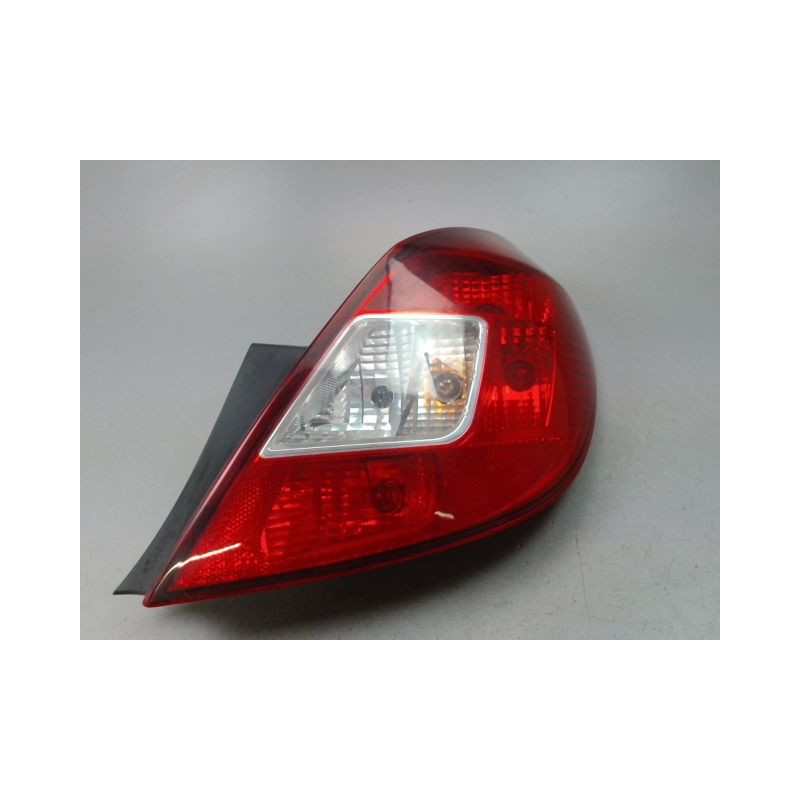 FEU ARRIERE DROIT OPEL CORSA IV Phase 1 (D) 2006-2010