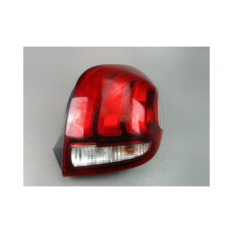 FEU ARRIERE DROIT PEUGEOT 108