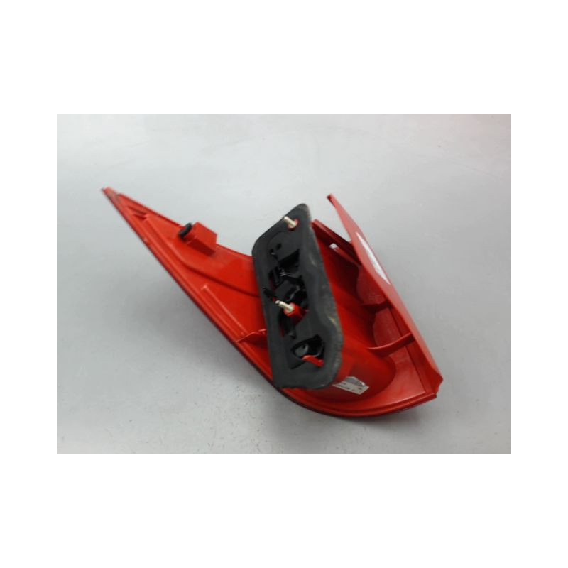 FEU ARRIERE DROIT PEUGEOT 1007 2005-2010