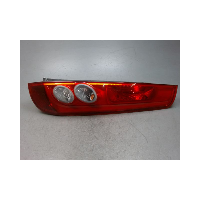 FEU ARRIERE DROIT FORD FIESTA 2005-