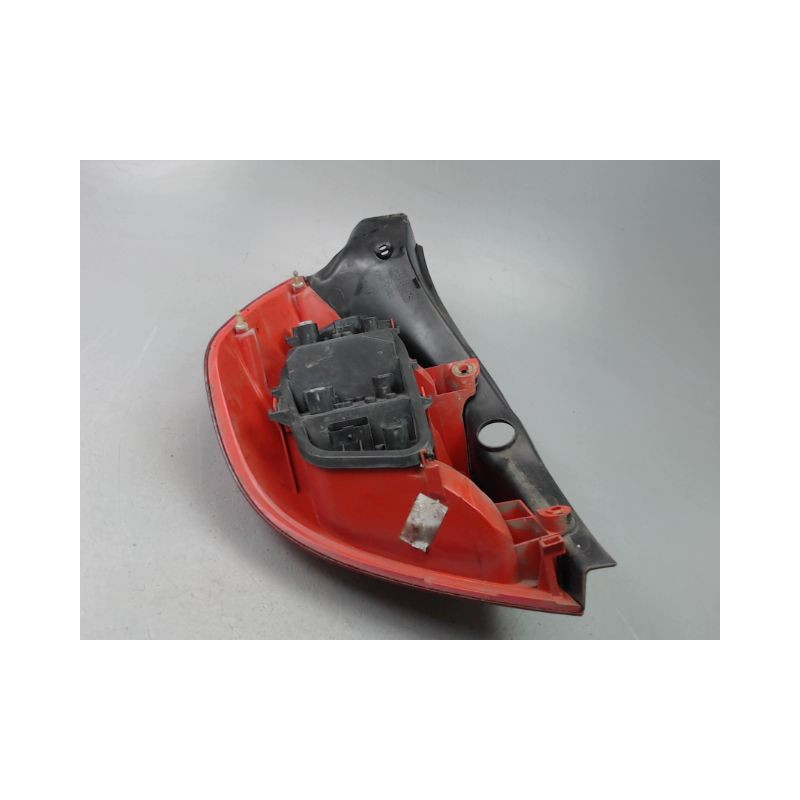 FEU ARRIERE DROIT RENAULT CLIO III Phase 1 2005-2009