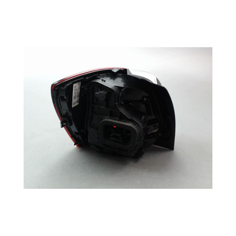 FEU ARRIERE DROIT VOLKSWAGEN POLO V Phase 1 2009-...