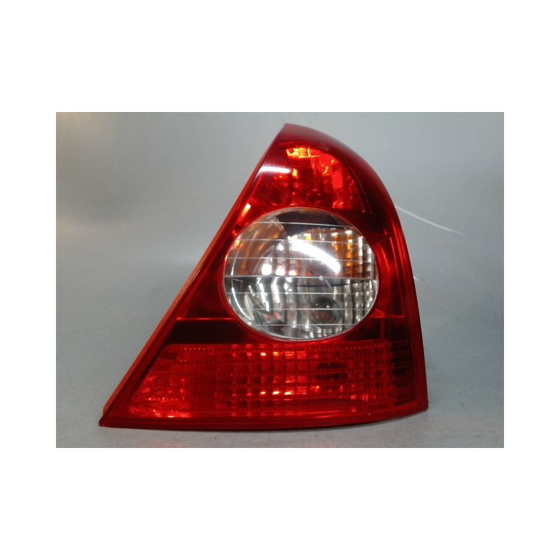 FEU ARRIERE DROIT RENAULT CLIO II PH.2 01-06