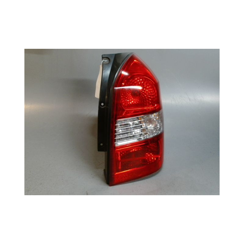 FEU ARRIERE DROIT HYUNDAI TUCSON -04