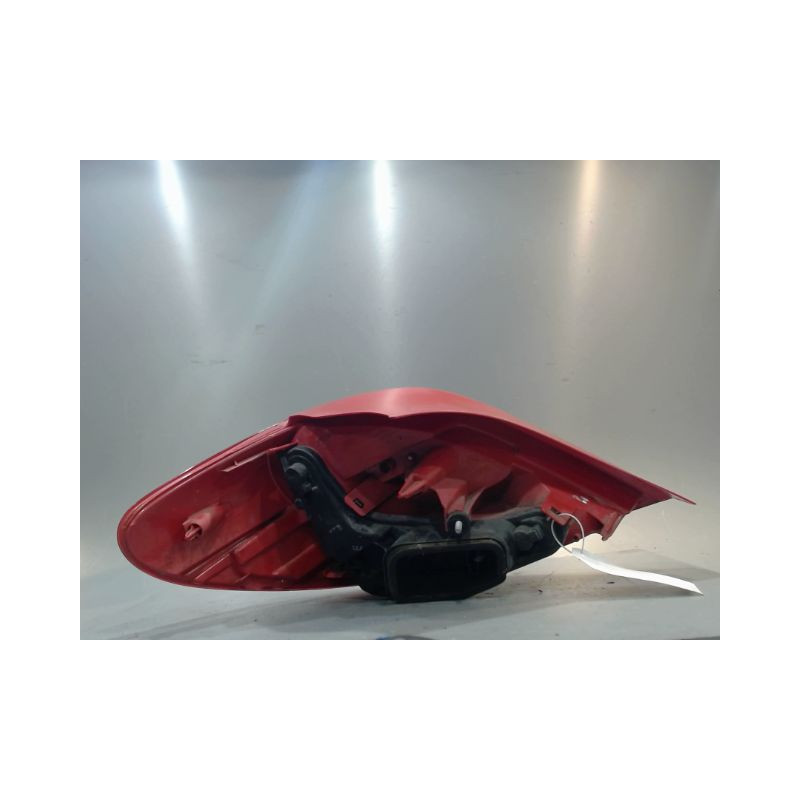 FEU ARRIERE DROIT PEUGEOT 207