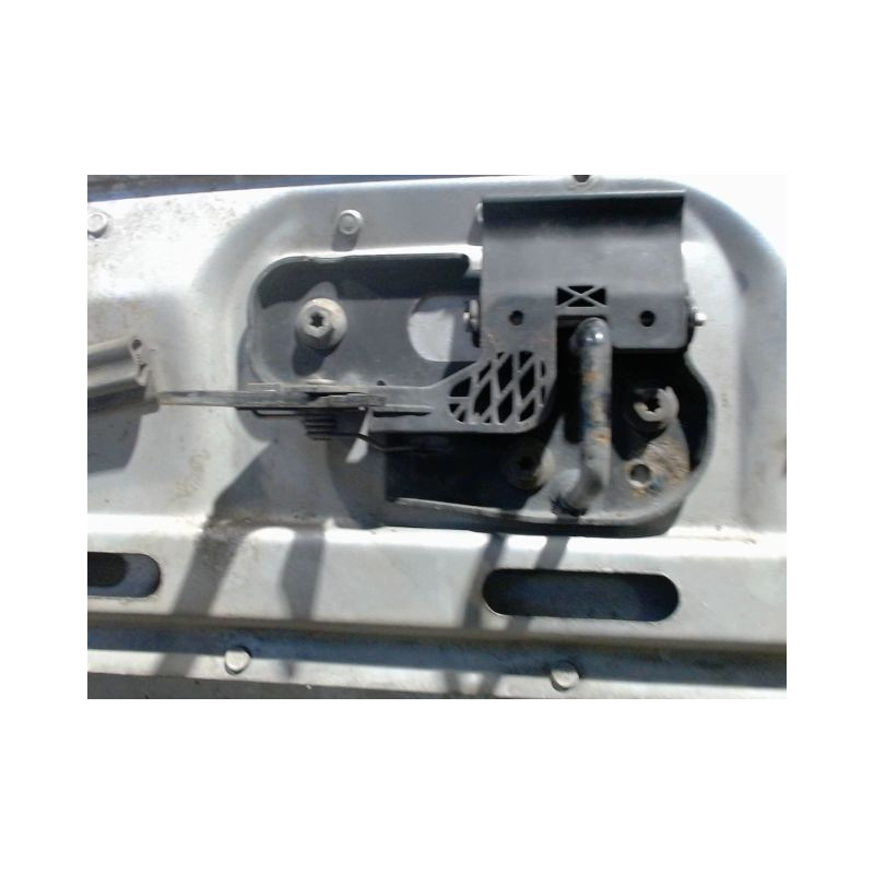 CAPOT VOLKSWAGEN CADDY COMBI 2004-