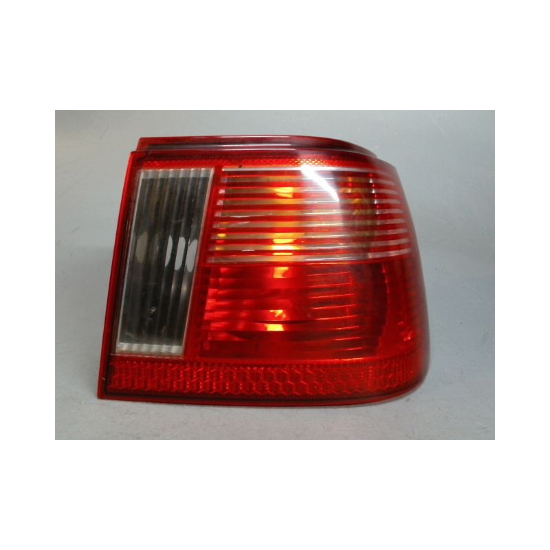FEU ARRIERE DROIT SEAT IBIZA 99-2002