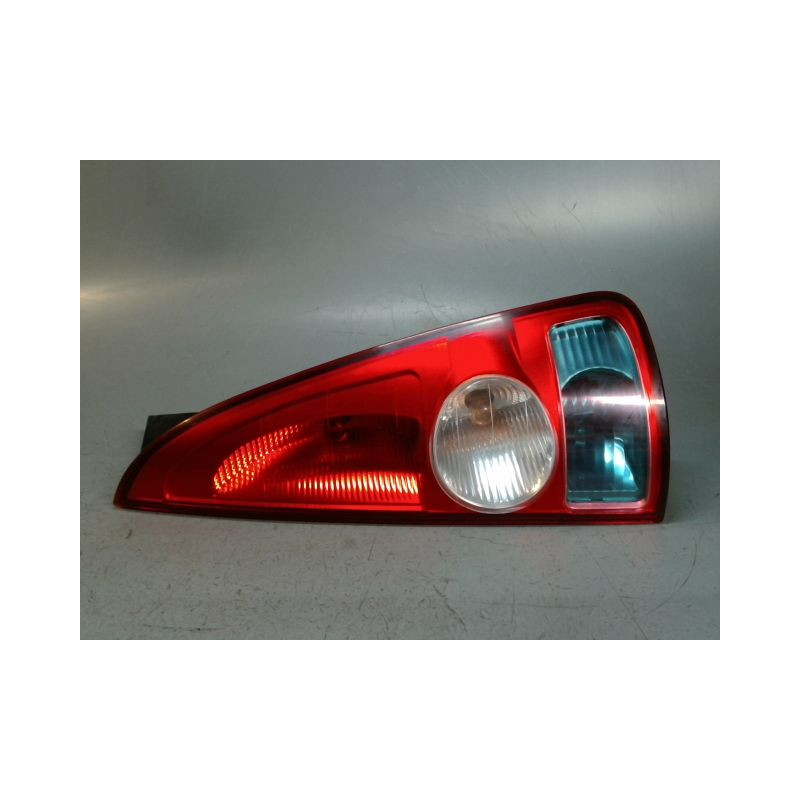 FEU ARRIERE DROIT RENAULT ESPACE 2002-