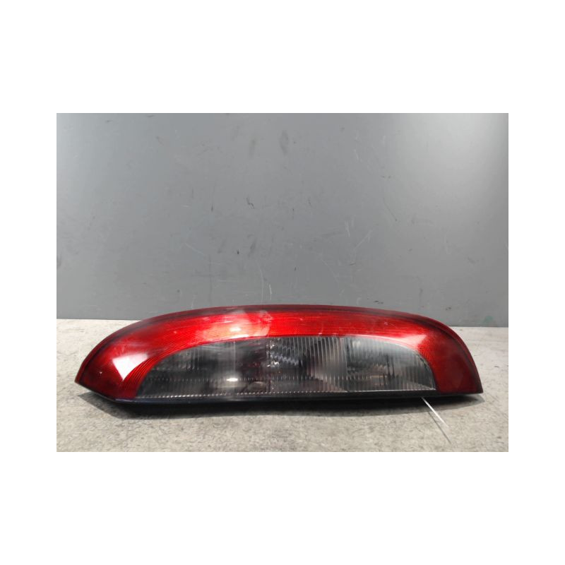 FEU ARRIERE DROIT OPEL CORSA 2000-8.2003