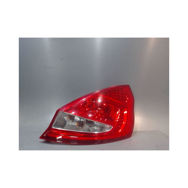 FEU ARRIERE DROIT FORD FIESTA