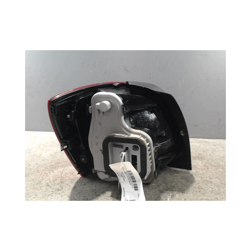 FEU ARRIERE DROIT VOLKSWAGEN POLO 2005-
