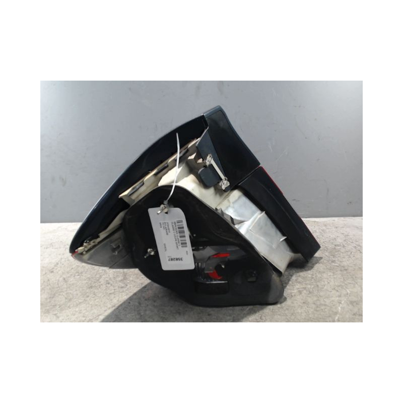 FEU ARRIERE DROIT MERCEDES CLASSE C COUPE SPORT 2004-