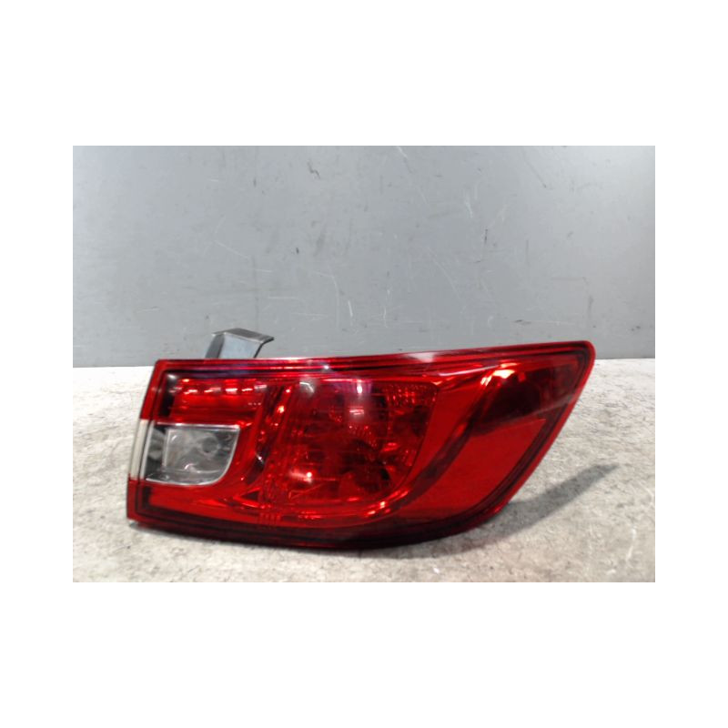 FEU ARRIERE DROIT RENAULT CLIO IV