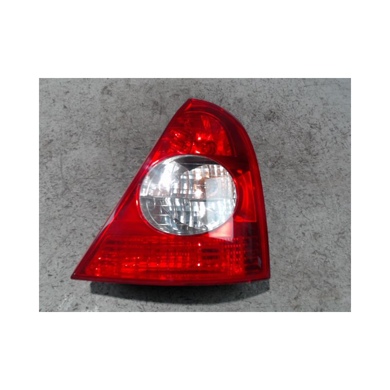 FEU ARRIERE DROIT RENAULT CLIO II PH.2 01-06