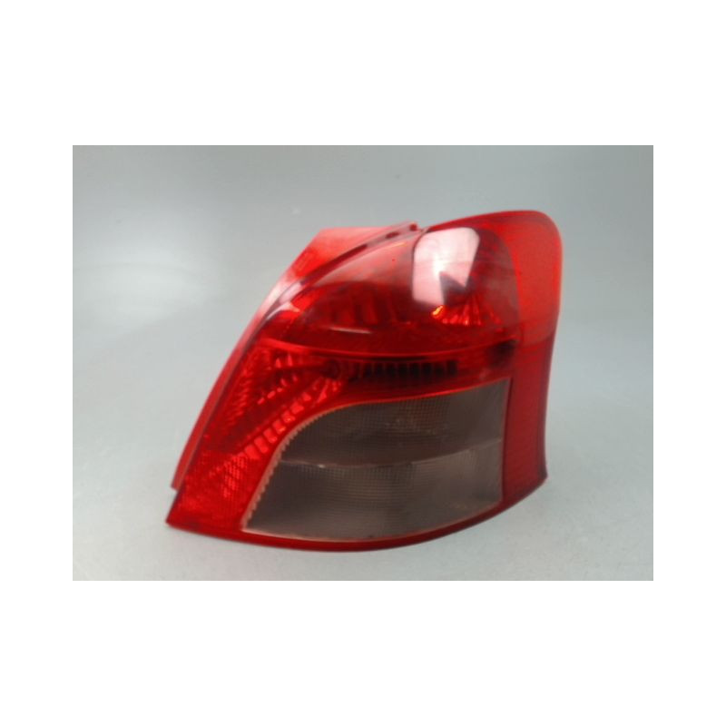FEU ARRIERE DROIT TOYOTA YARIS II Phase 1 2005-2009