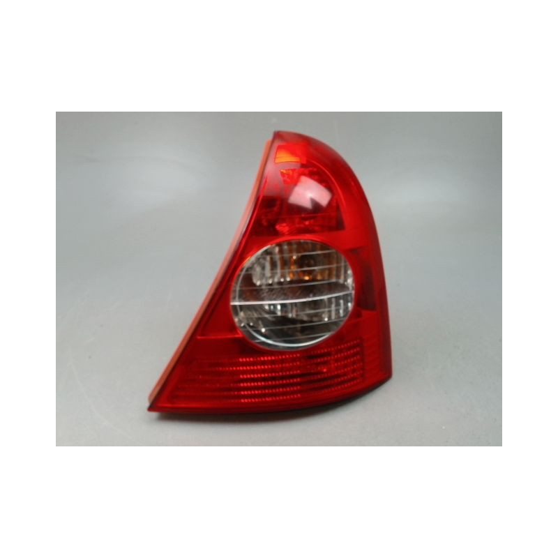 FEU ARRIERE DROIT RENAULT CLIO II Phase 2 2001-2006