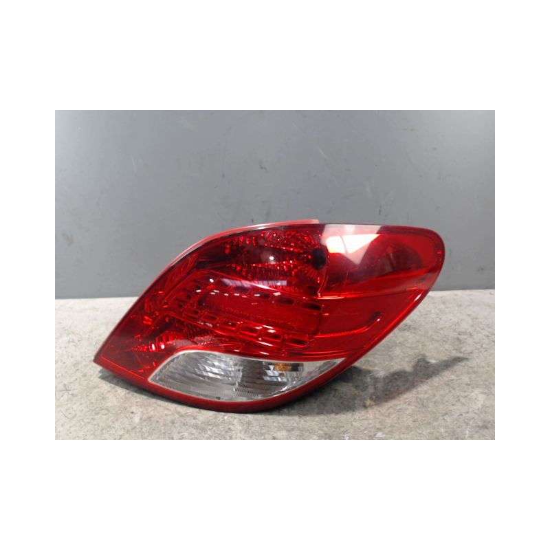 FEU ARRIERE DROIT PEUGEOT 207 2011-