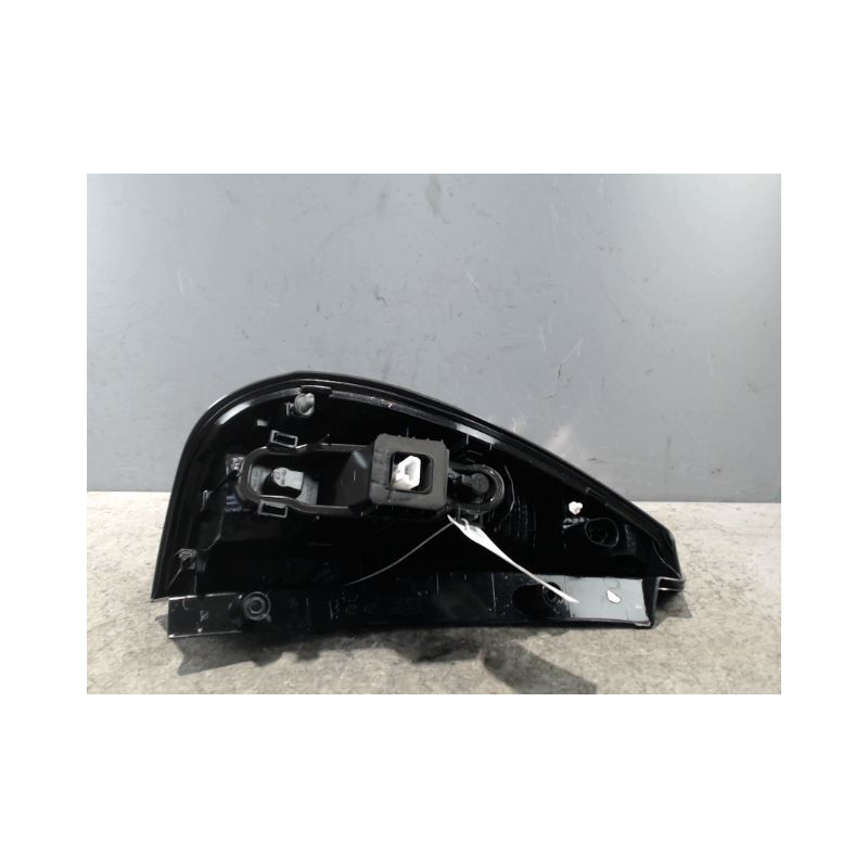 FEU ARRIERE DROIT RENAULT SCENIC III 2009-