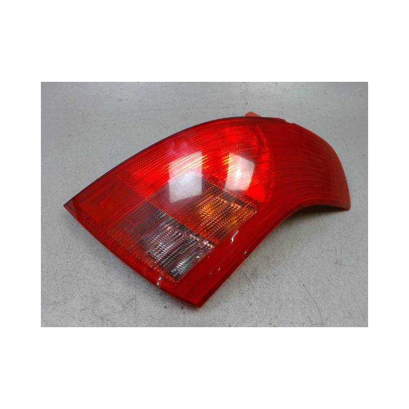 FEU ARRIERE DROIT SUZUKI SWIFT 3P