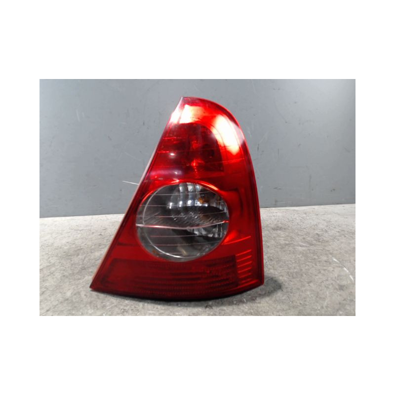 FEU ARRIERE DROIT RENAULT CLIO II PH.2 01-06