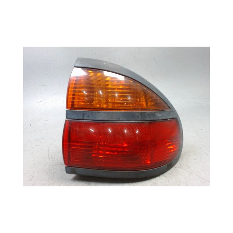 FEU ARRIERE DROIT RENAULT LAGUNA 98-2000