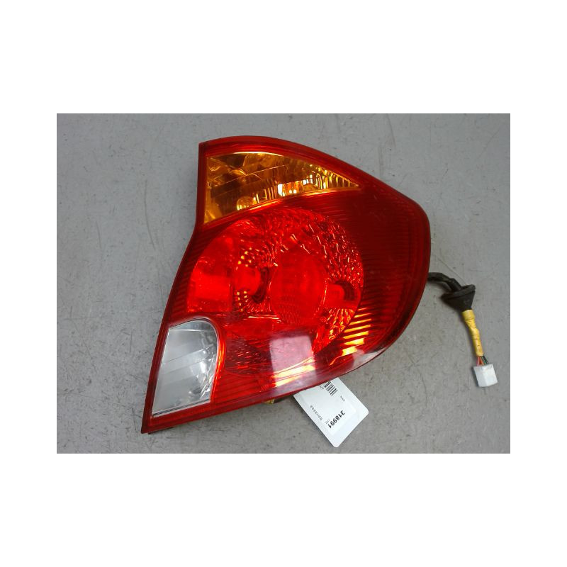FEU ARRIERE DROIT HYUNDAI ACCENT