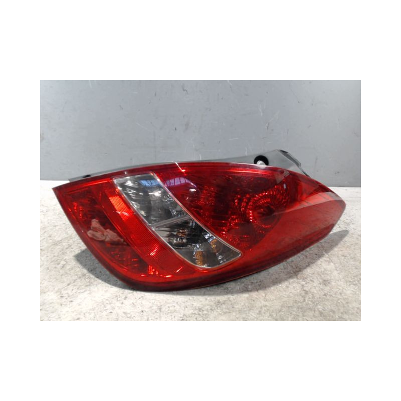 FEU ARRIERE DROIT HYUNDAI I20