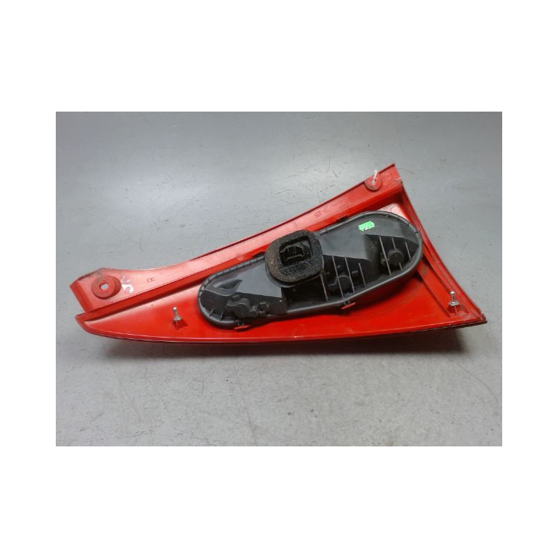 FEU ARRIERE DROIT PEUGEOT 107