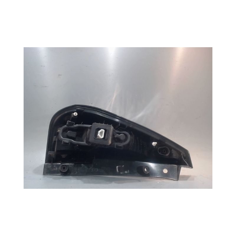 FEU ARRIERE DROIT RENAULT MEGANE