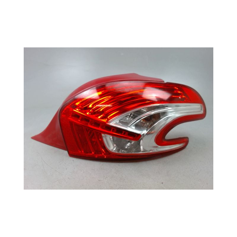 FEU ARRIERE DROIT PEUGEOT 208 Phase 1 2012-...