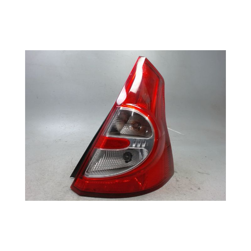 FEU ARRIERE DROIT DACIA SANDERO 2008-