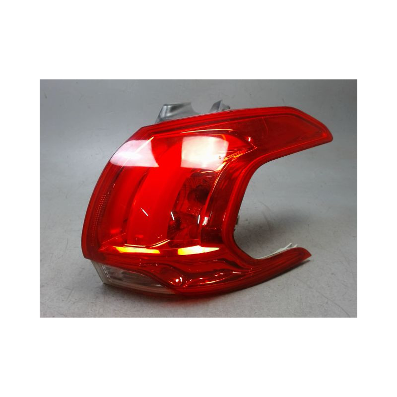 FEU ARRIERE DROIT PEUGEOT 2008