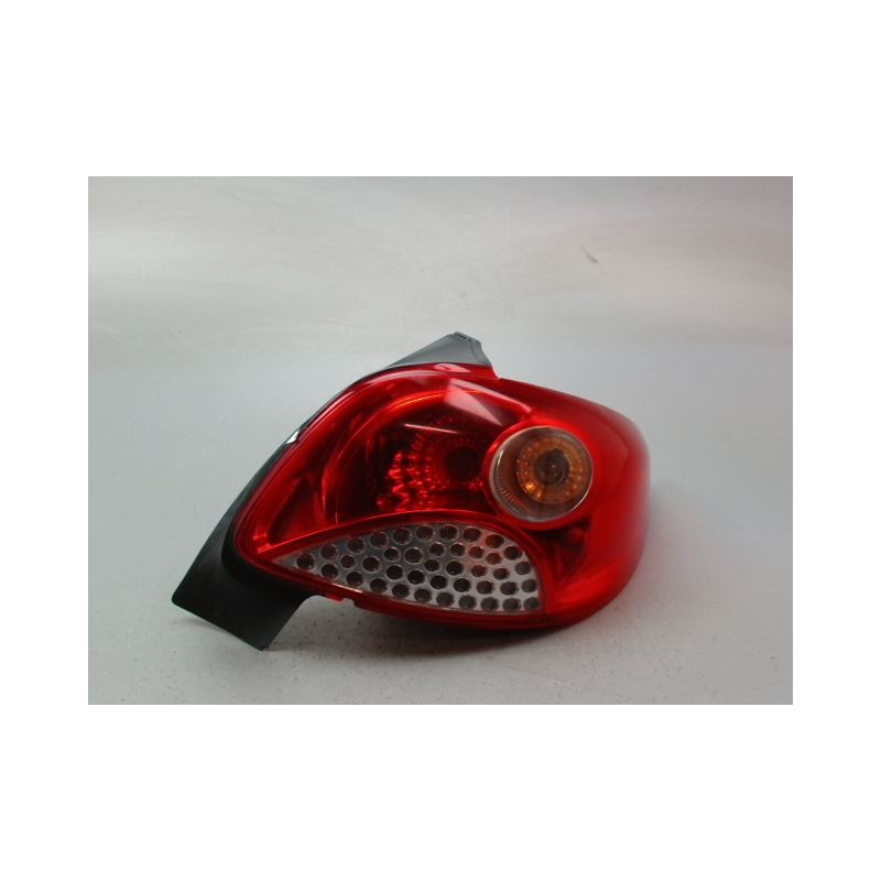 FEU ARRIERE DROIT PEUGEOT 206 + 2009-2013