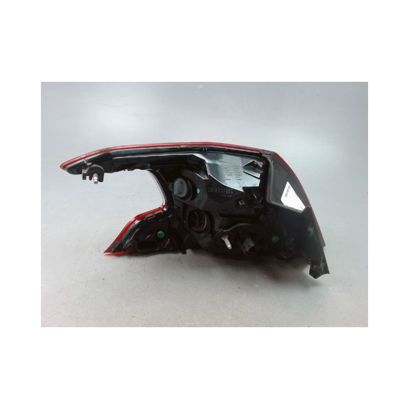 FEU ARRIERE DROIT PEUGEOT 308 2011-
