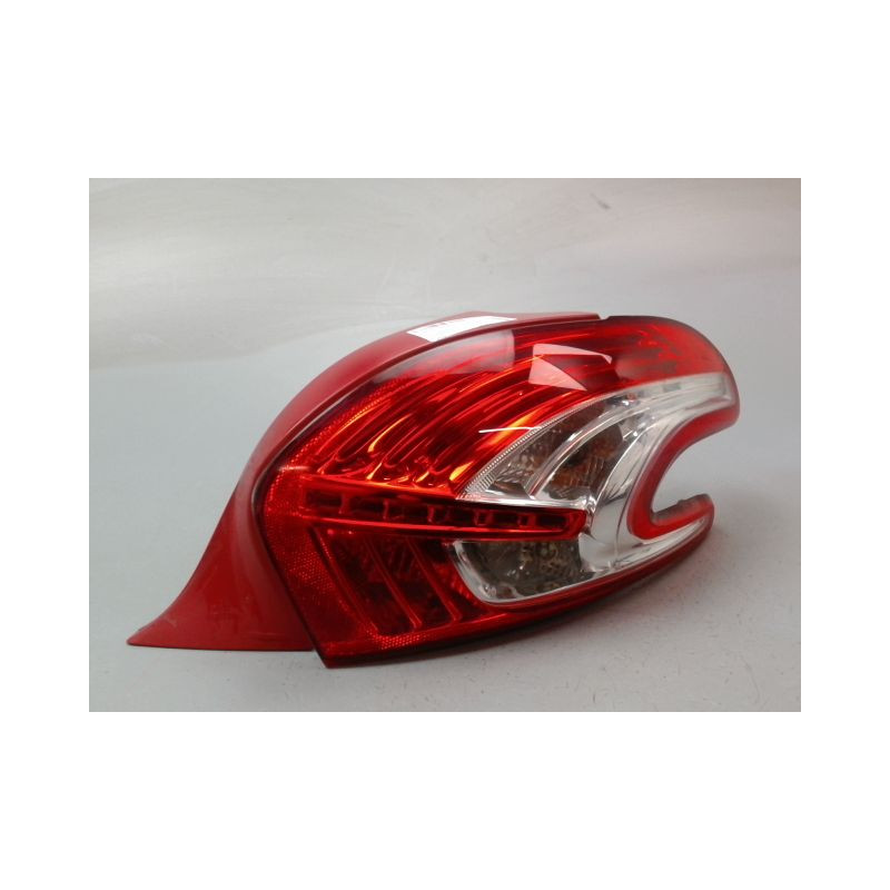 FEU ARRIERE DROIT PEUGEOT 208 Phase 1 2012-...