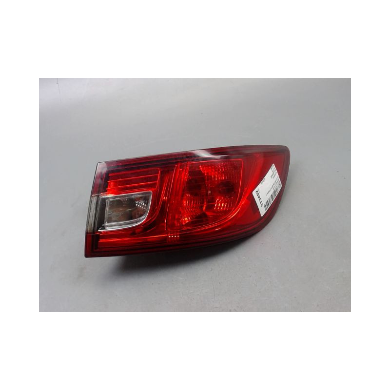FEU ARRIERE DROIT RENAULT CLIO